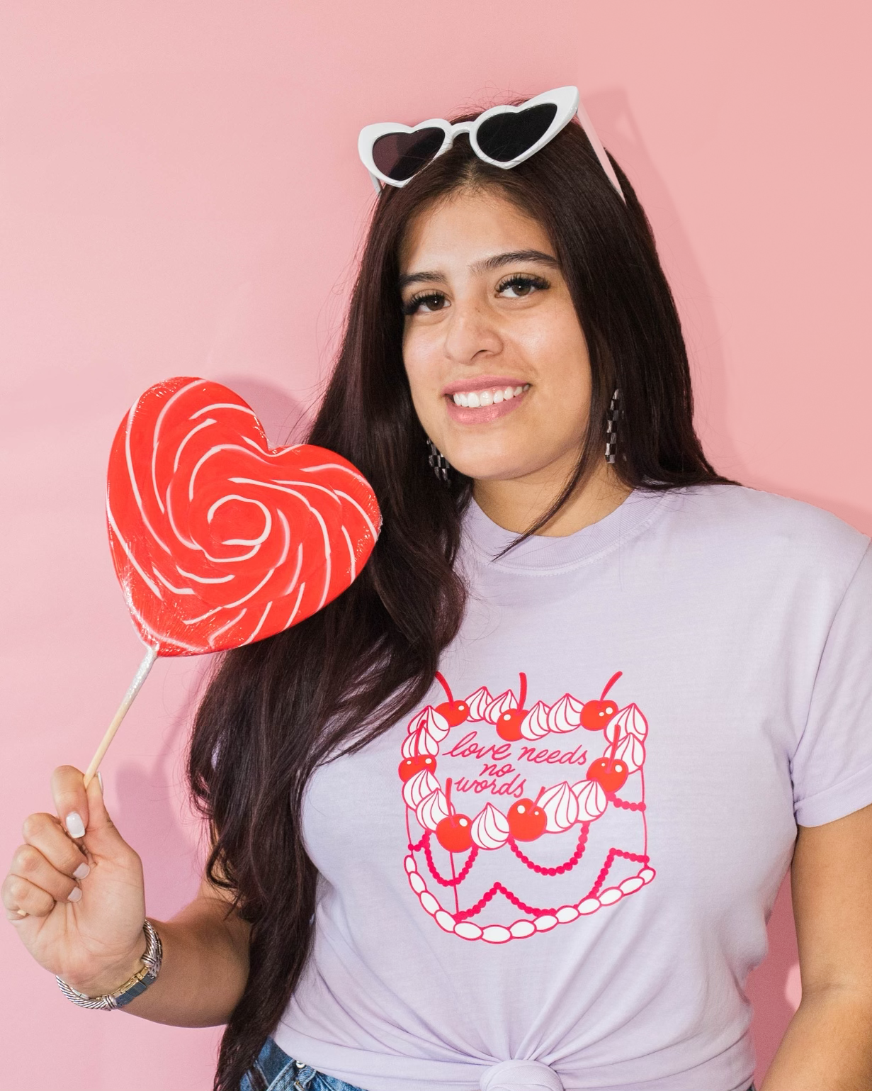 Love Needs No Words Cake T-shirt