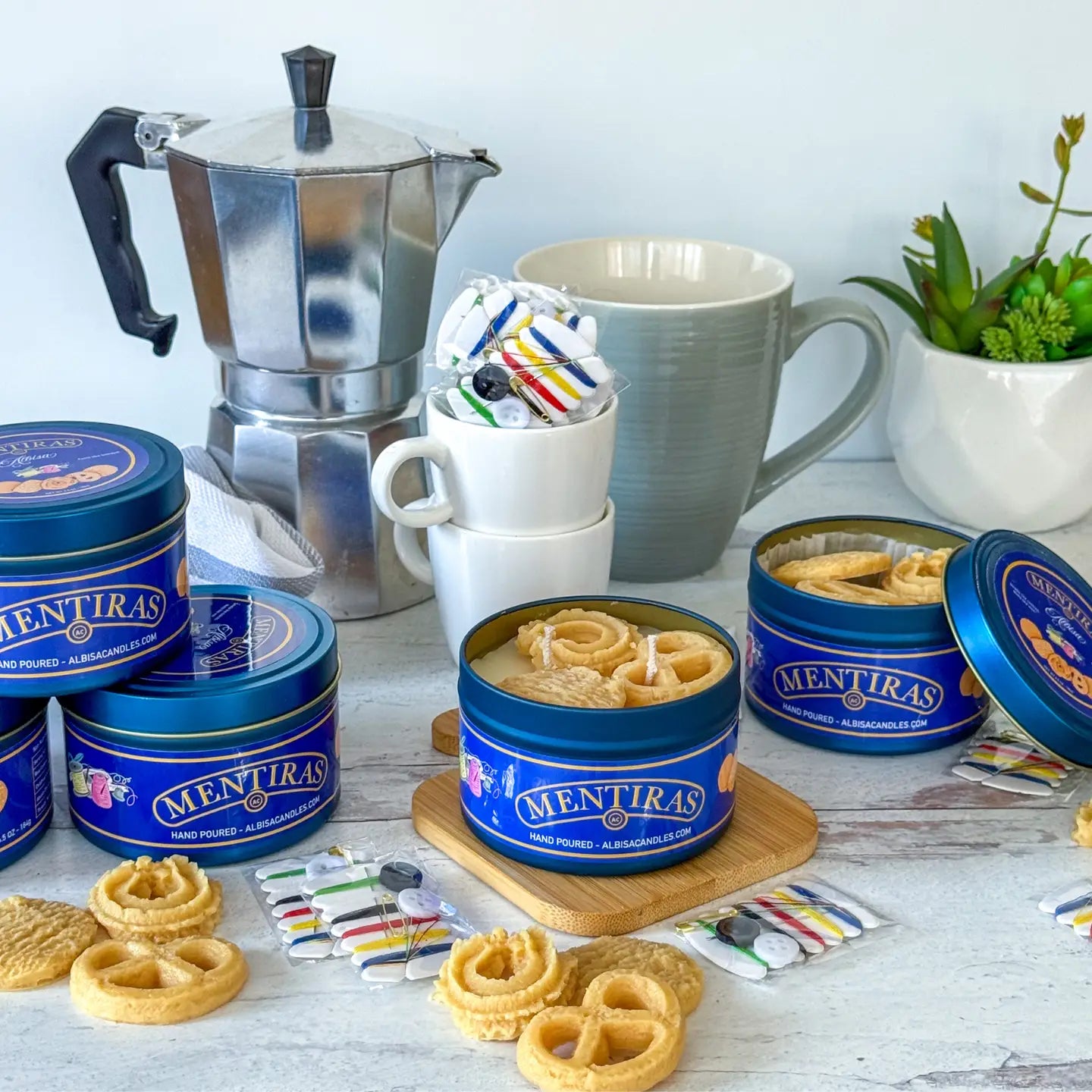 Mentiras Cookie Tin Candle