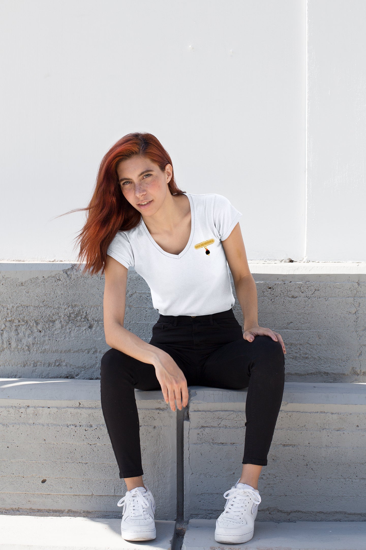 Azabache - Dios Me Bendiga V-Neck T-Shirt