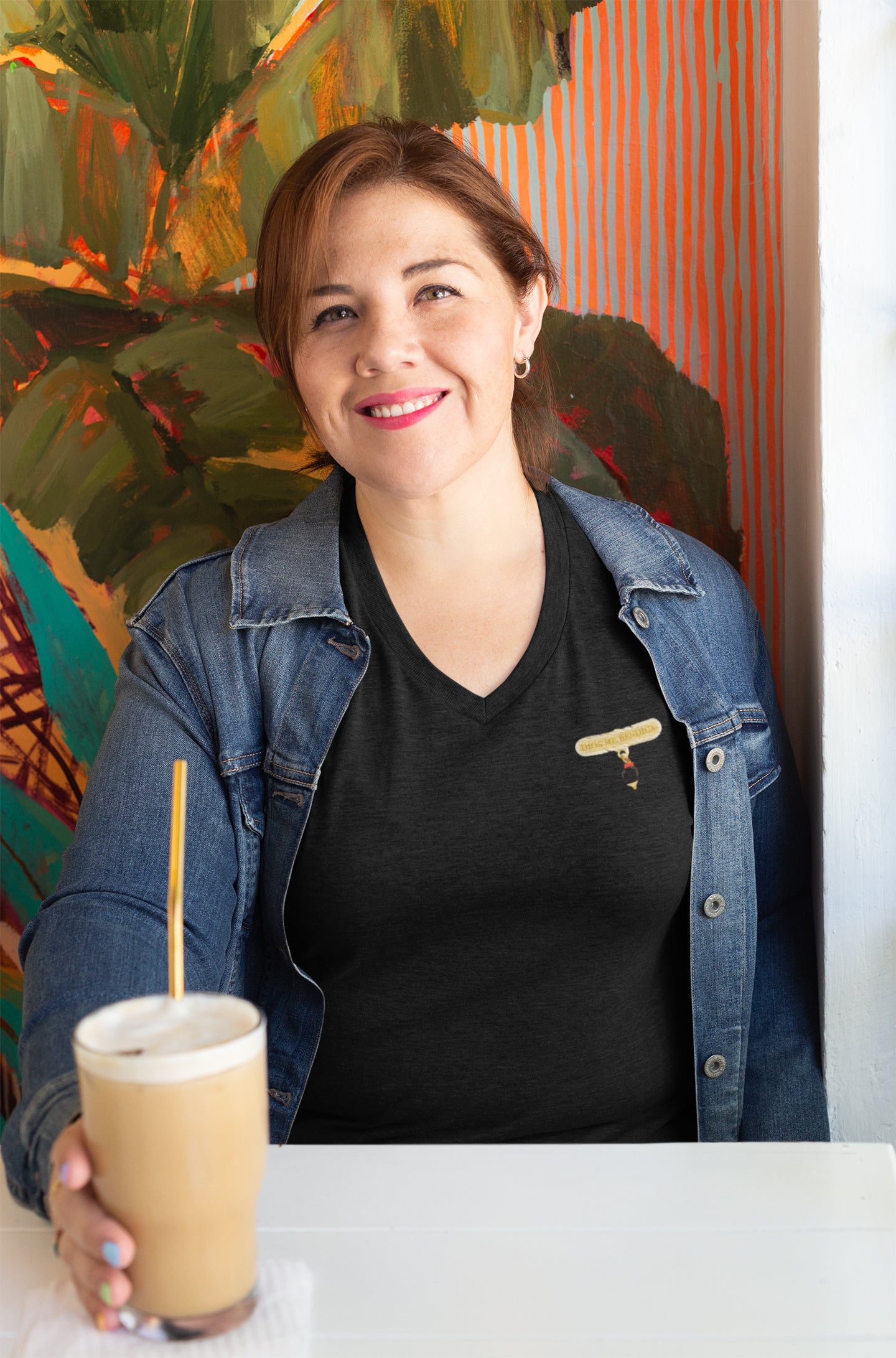 Azabache - Dios Me Bendiga V-Neck T-Shirt