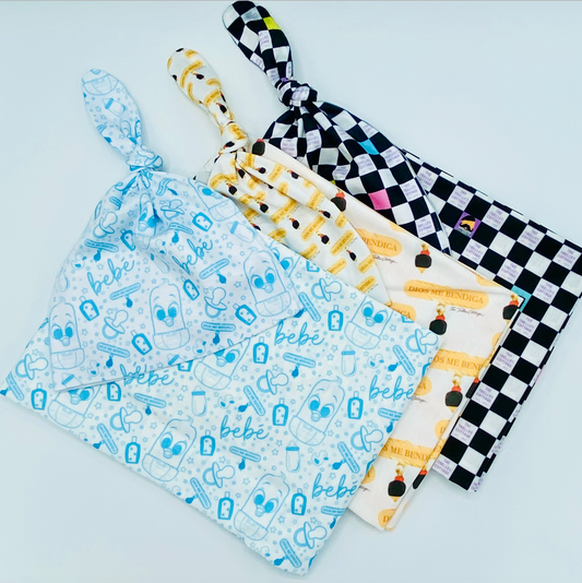 Swaddle Baby Blanket & Knotted Hat Set