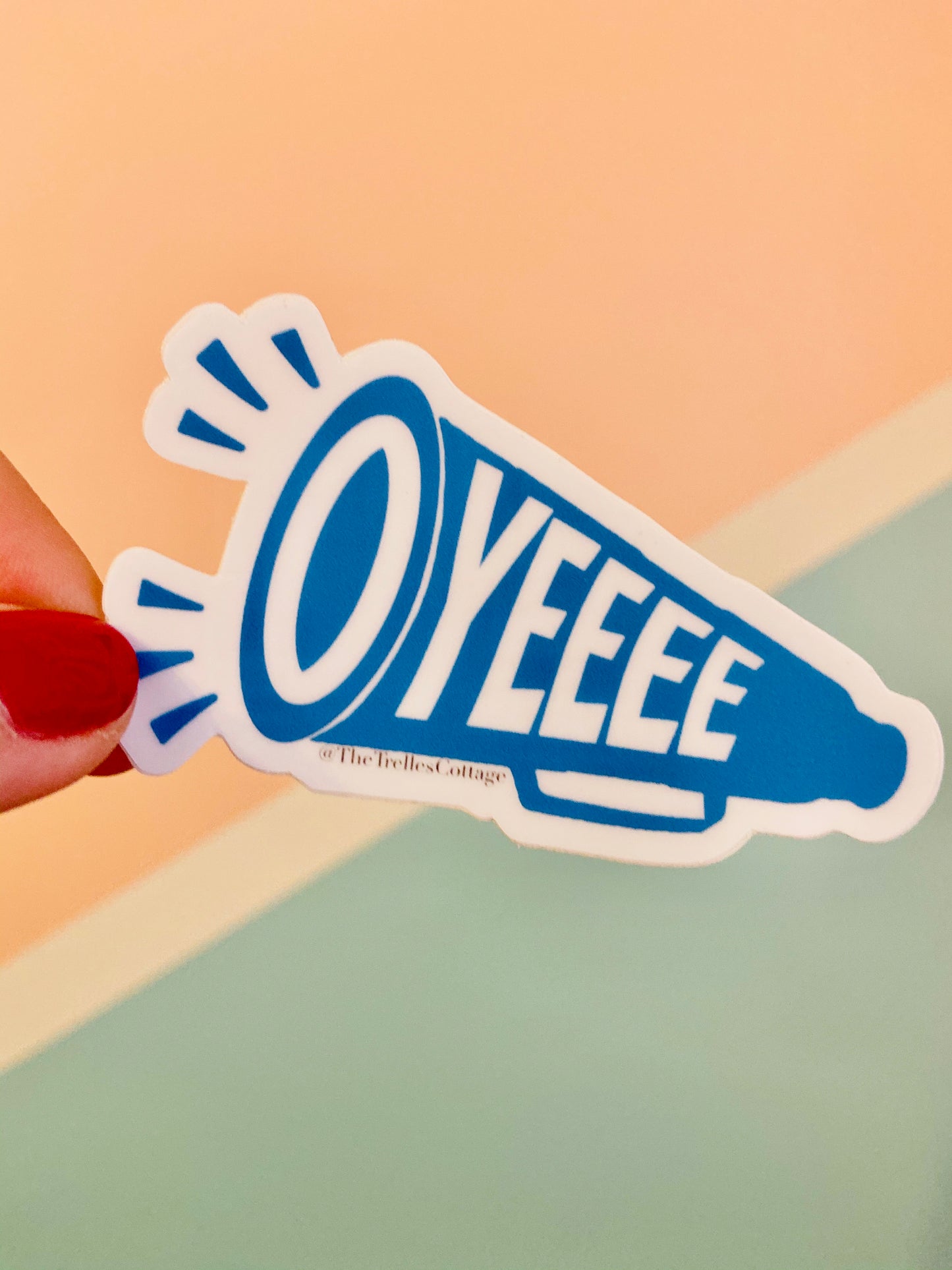 Yo Soy Divina Sticker