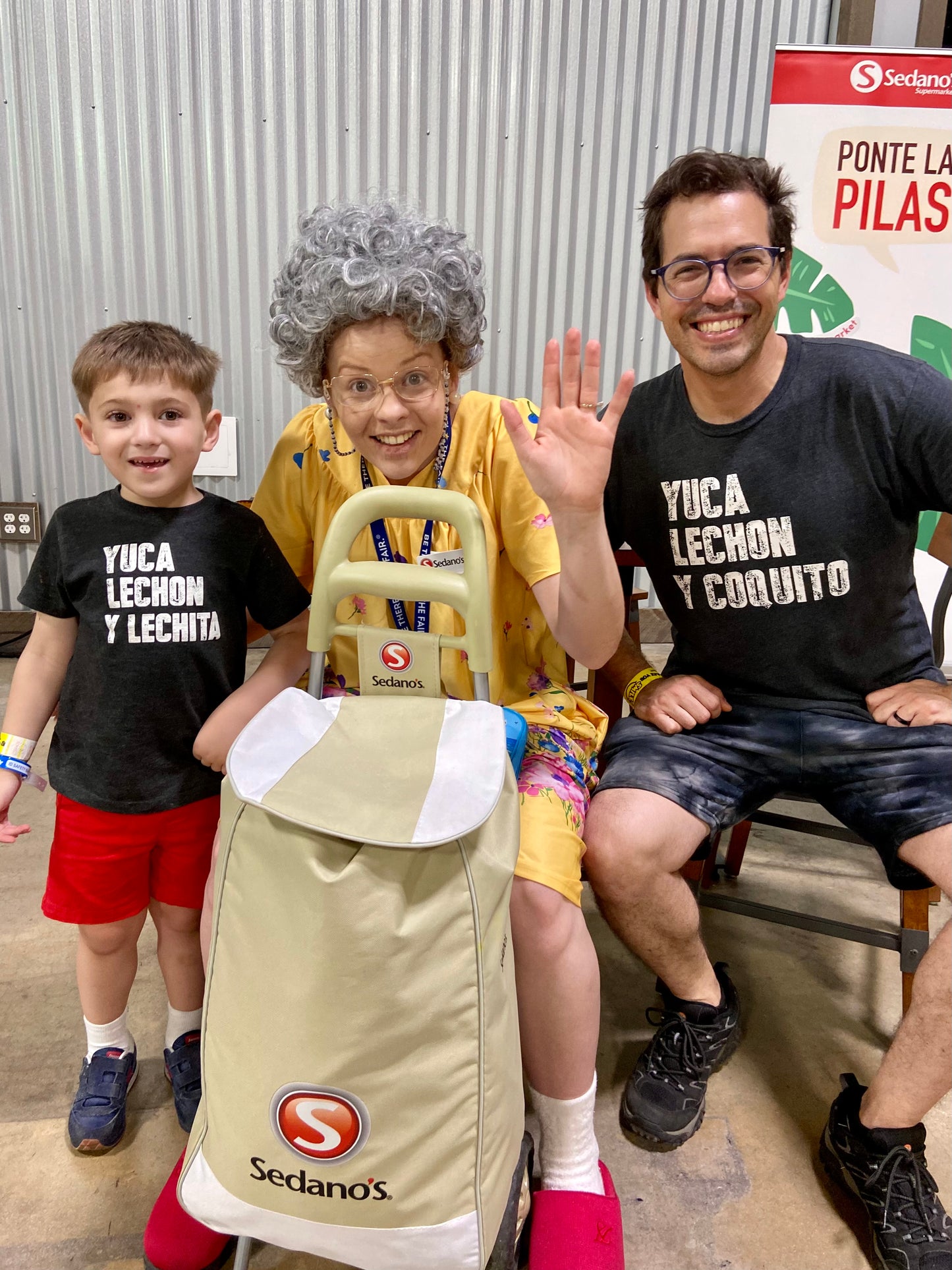 Yuca Lechon y Coquito T-Shirt