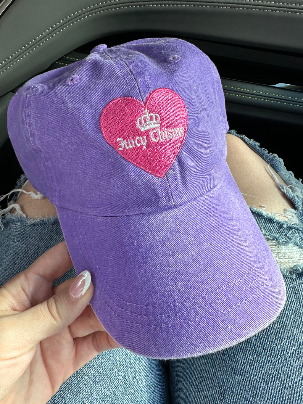 Juicy Chisme Hat