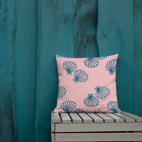 Happy Clam Pillow